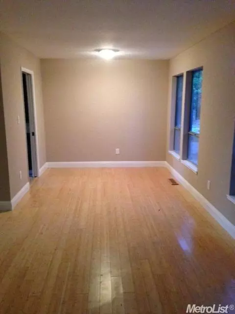 2404 Naas Ct, Modesto, CA 95358 photo 10