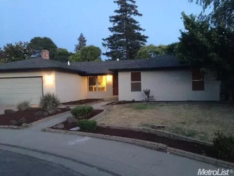 2404 Naas Ct, Modesto, CA 95358 photo 1