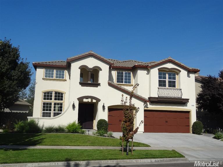 3833 Biltmore Dr, Turlock, CA 95382 photo 1