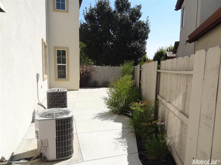 3833 Biltmore Dr, Turlock, CA 95382 photo 24