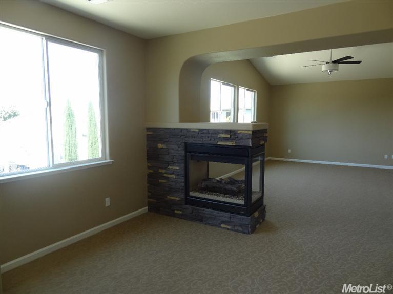 3833 Biltmore Dr, Turlock, CA 95382 photo 13