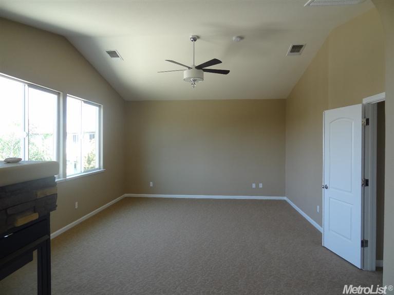 3833 Biltmore Dr, Turlock, CA 95382 photo 12