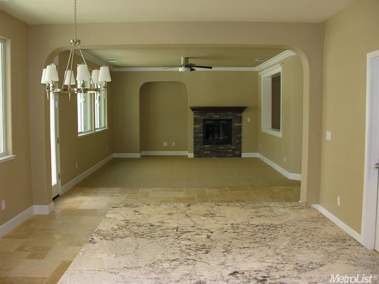 3833 Biltmore Dr, Turlock, CA 95382 photo 9