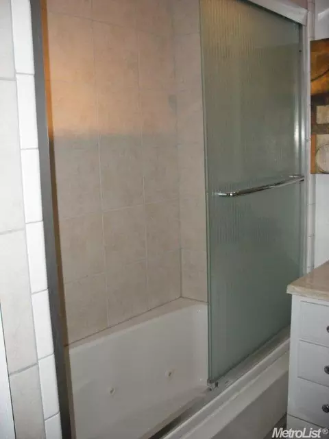 2301 Thomas St, Ceres, CA 95307 photo 10