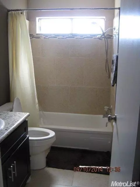 1218 Windsor Pl, Manteca, CA 95336 photo 6