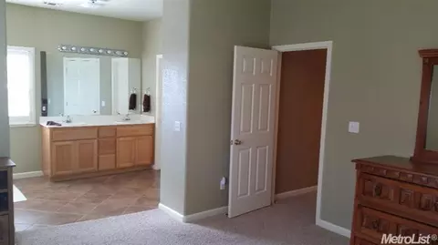 1126 Edith, Ceres, CA 95307 photo 12