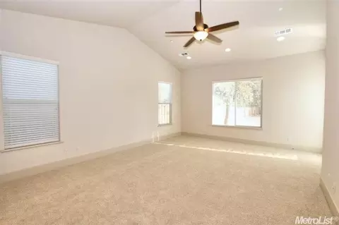6036 Holeton Rd, Carmichael, CA 95608 photo 11