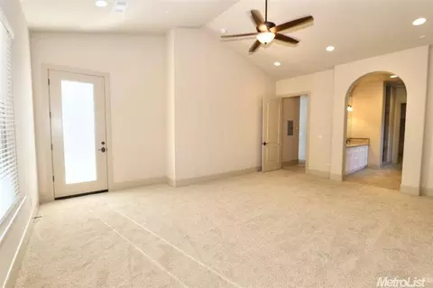 6036 Holeton Rd, Carmichael, CA 95608 photo 10