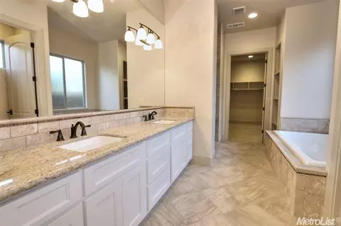 6036 Holeton Rd, Carmichael, CA 95608 photo 8
