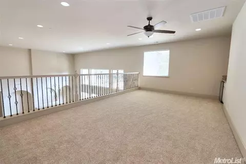 6036 Holeton Rd, Carmichael, CA 95608 photo 7
