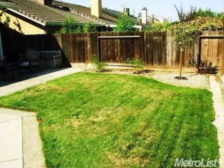 901 Georgetown Ave, Turlock, CA 95382 photo 17