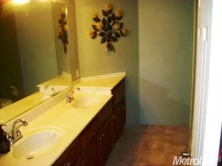 901 Georgetown Ave, Turlock, CA 95382 photo 16