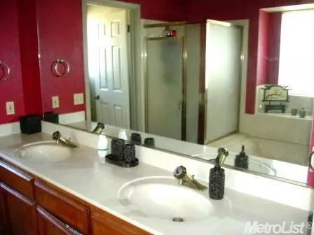 901 Georgetown Ave, Turlock, CA 95382 photo 18