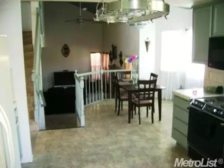 901 Georgetown Ave, Turlock, CA 95382 photo 8
