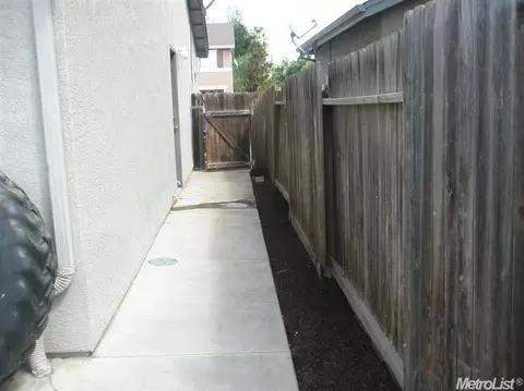 459 Thrush Dr, Patterson, CA 95363 photo 19