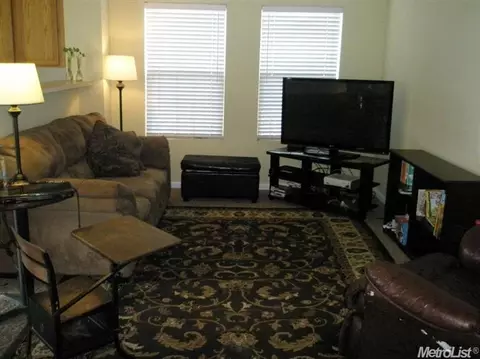459 Thrush Dr, Patterson, CA 95363 photo 6