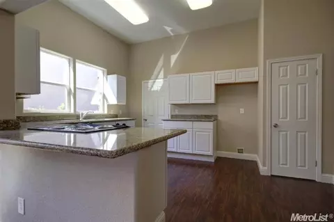 85 W 7th St, Tracy, CA 95376 photo 10