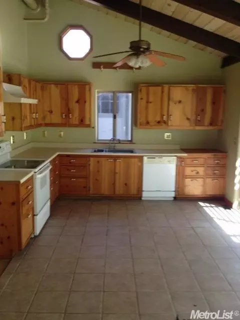 650 Betterley Ln, Auburn, CA 95603 photo 2