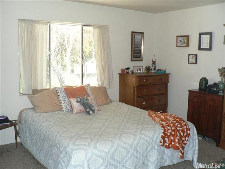 606 S Johnson Rd, Turlock, CA 95380 photo 9