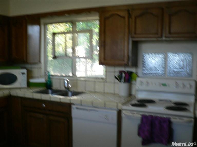 606 S Johnson Rd, Turlock, CA 95380 photo 5