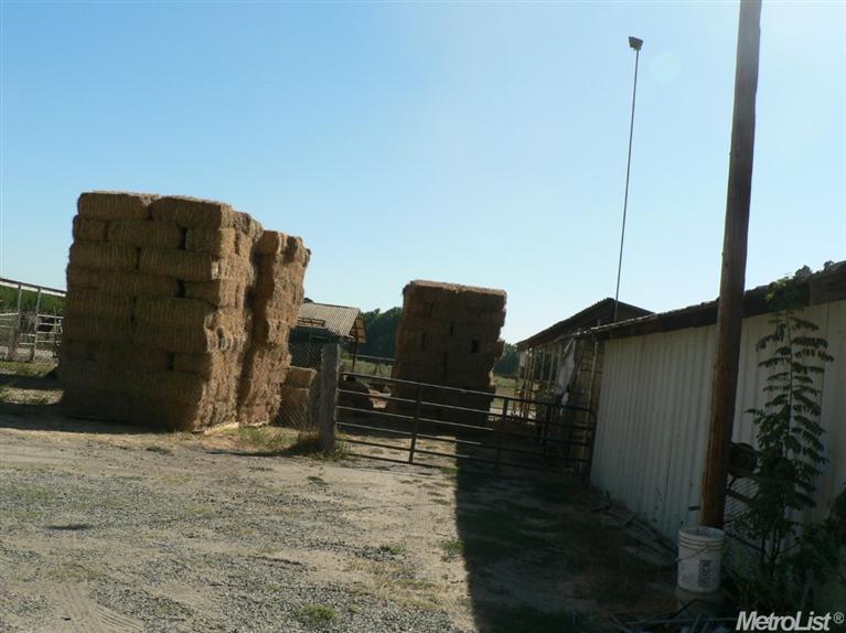 606 S Johnson Rd, Turlock, CA 95380 photo 20