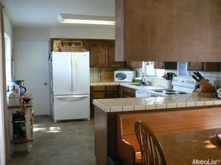 606 S Johnson Rd, Turlock, CA 95380 photo 4