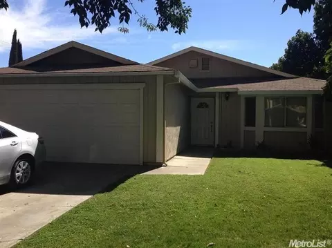 412 Mount Everest Ct, Modesto, CA 95358 photo 1