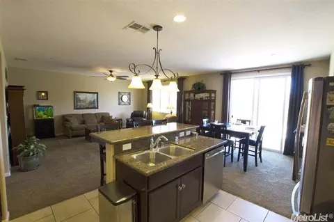 1267 Marisol Dr, Manteca, CA 95337 photo 4