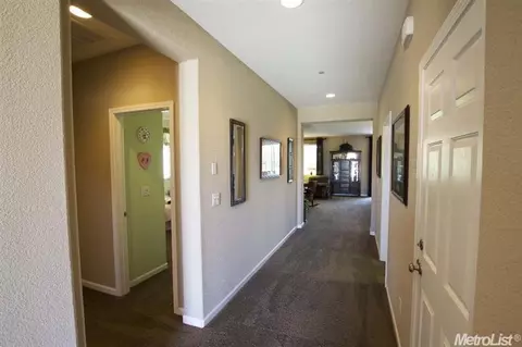 1267 Marisol Dr, Manteca, CA 95337 photo 2