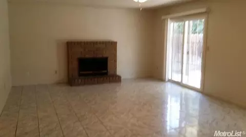 1012 W Union Ave, Modesto, CA 95356 photo 4