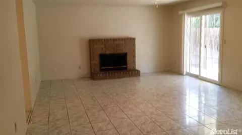 1012 W Union Ave, Modesto, CA 95356 photo 5
