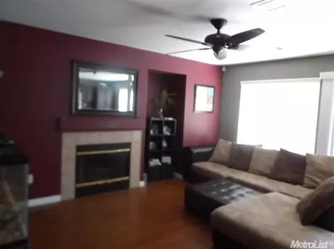 736 Granite Ave, Lathrop, CA 95330 photo 6