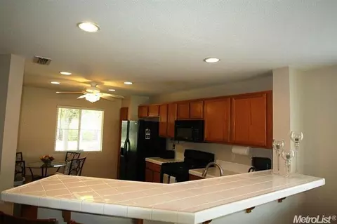 10783 Ivoryton Way, Mather, CA 95655 photo 6