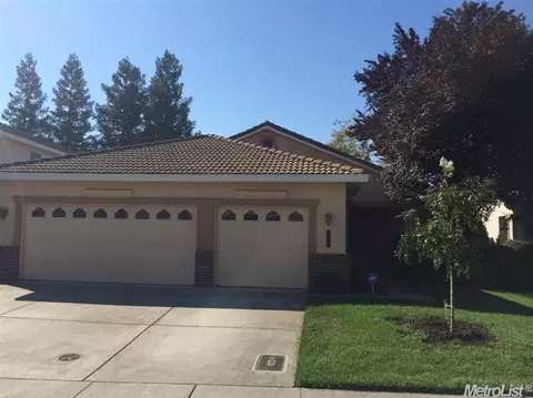 3820 Vistosa Ct, Davis, CA 95618 photo 2