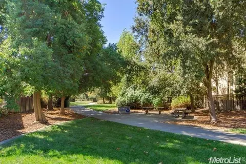4210 Dogwood Pl, Davis, CA 95618 photo 5