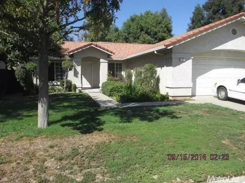 331 Crowley Dr, Turlock, CA 95382 photo 1