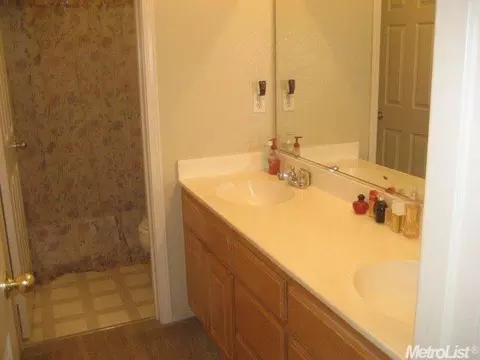 854 Granite Ave, Lathrop, CA 95330 photo 18
