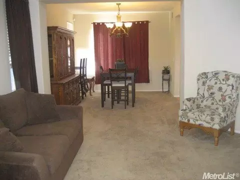 854 Granite Ave, Lathrop, CA 95330 photo 7
