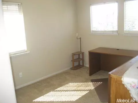854 Granite Ave, Lathrop, CA 95330 photo 17