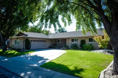 928 Bel Passi Dr, Modesto, CA 95350 photo 1