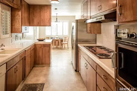 928 Bel Passi Dr, Modesto, CA 95350 photo 7