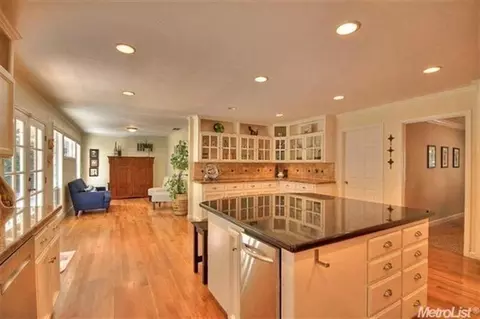 4444 Mapel Ln, Carmichael, CA 95608 photo 11