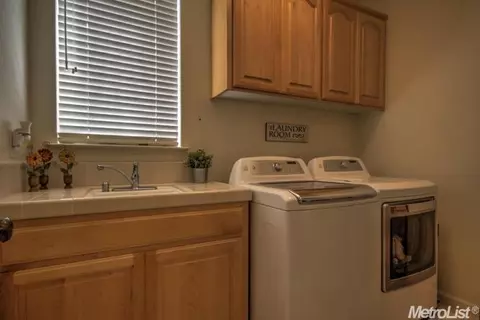 2812 Olympus Ct, Modesto, CA 95356 photo 14