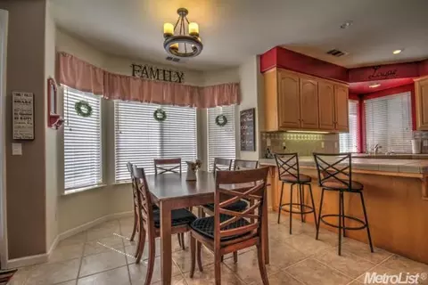 2812 Olympus Ct, Modesto, CA 95356 photo 9