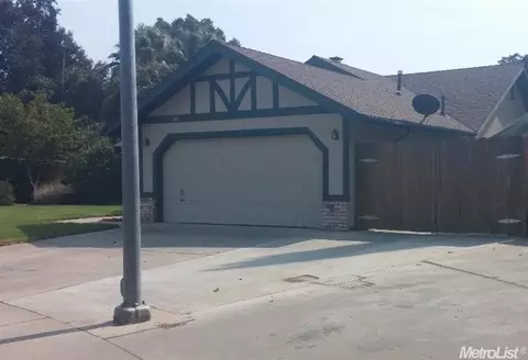 200 Needles Ct, Modesto, CA 95351 photo 2
