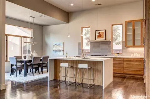 3925 Yana Pl, Davis, CA 95618 photo 9