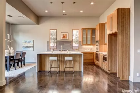 3925 Yana Pl, Davis, CA 95618 photo 7
