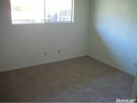 2961 R St, Merced, CA 95348 photo 4