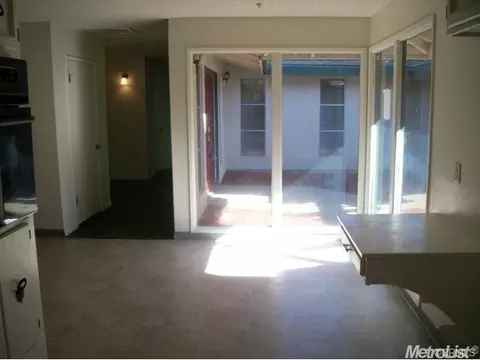 2961 R St, Merced, CA 95348 photo 7