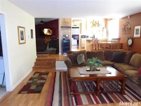 3913 Spring Oak Dr, Modesto, CA 95355 photo 6